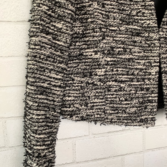 Alice + Olivia Madine Cropped Straight Blazer Crop - Picture 4 of 8